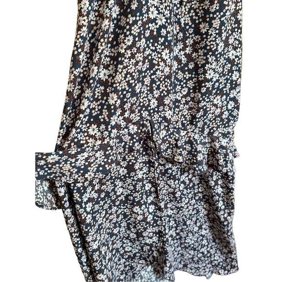 GIANNI BINI DITZY FLORAL PEPLUM CROSS BACK MAXI DRESS WHITE & BLUE SZ M - Picture 9 of 11